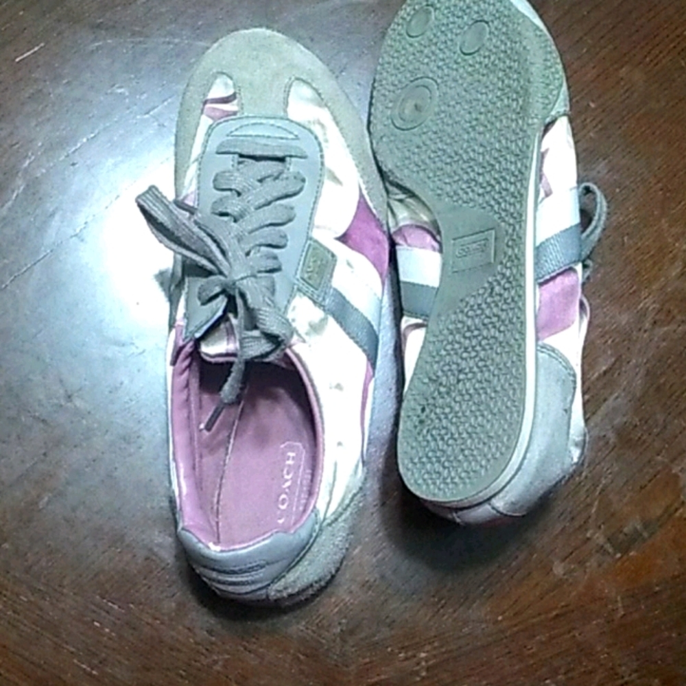 Shoes - Picture 2 of 2